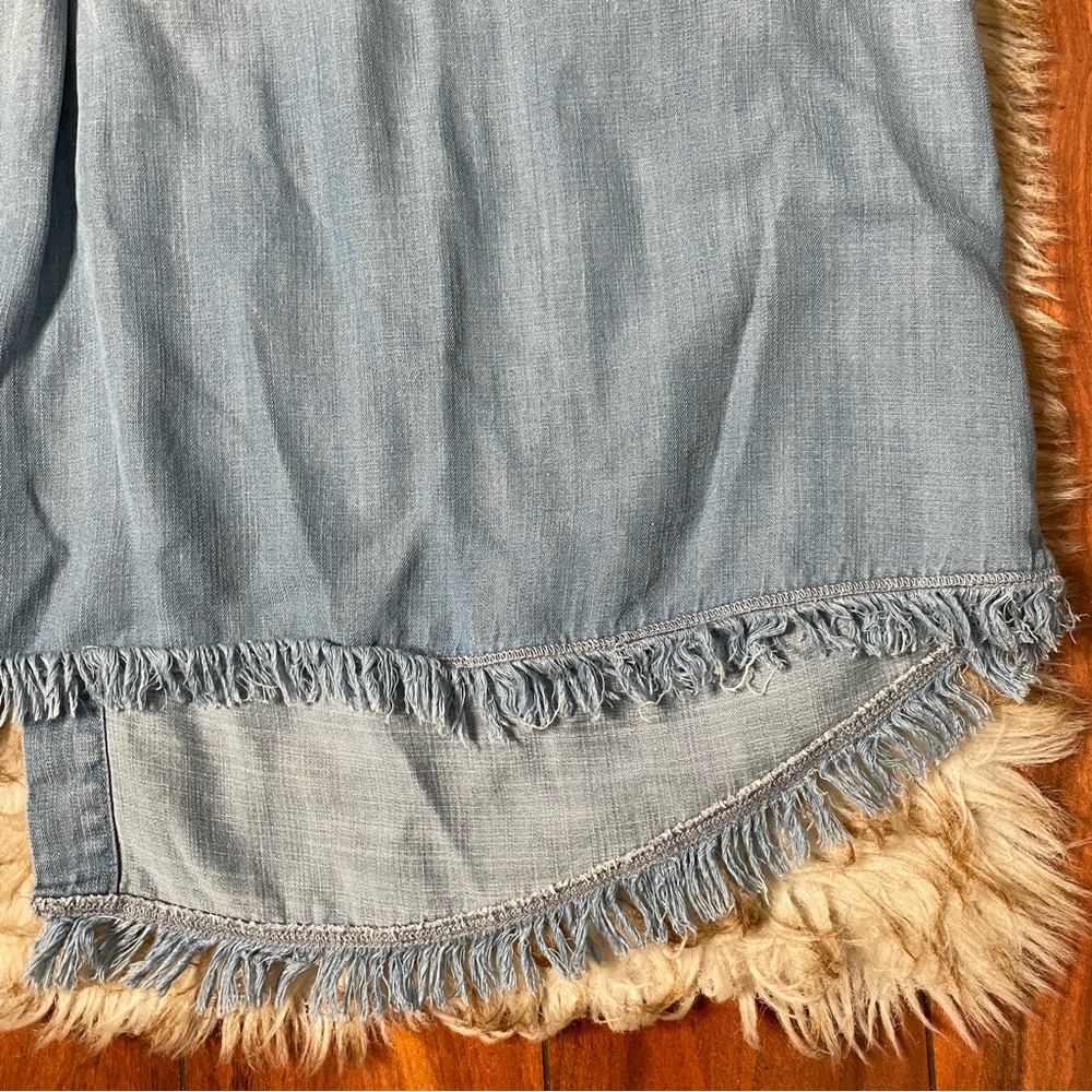 Chambray Button Back Split Neck Top - image 4